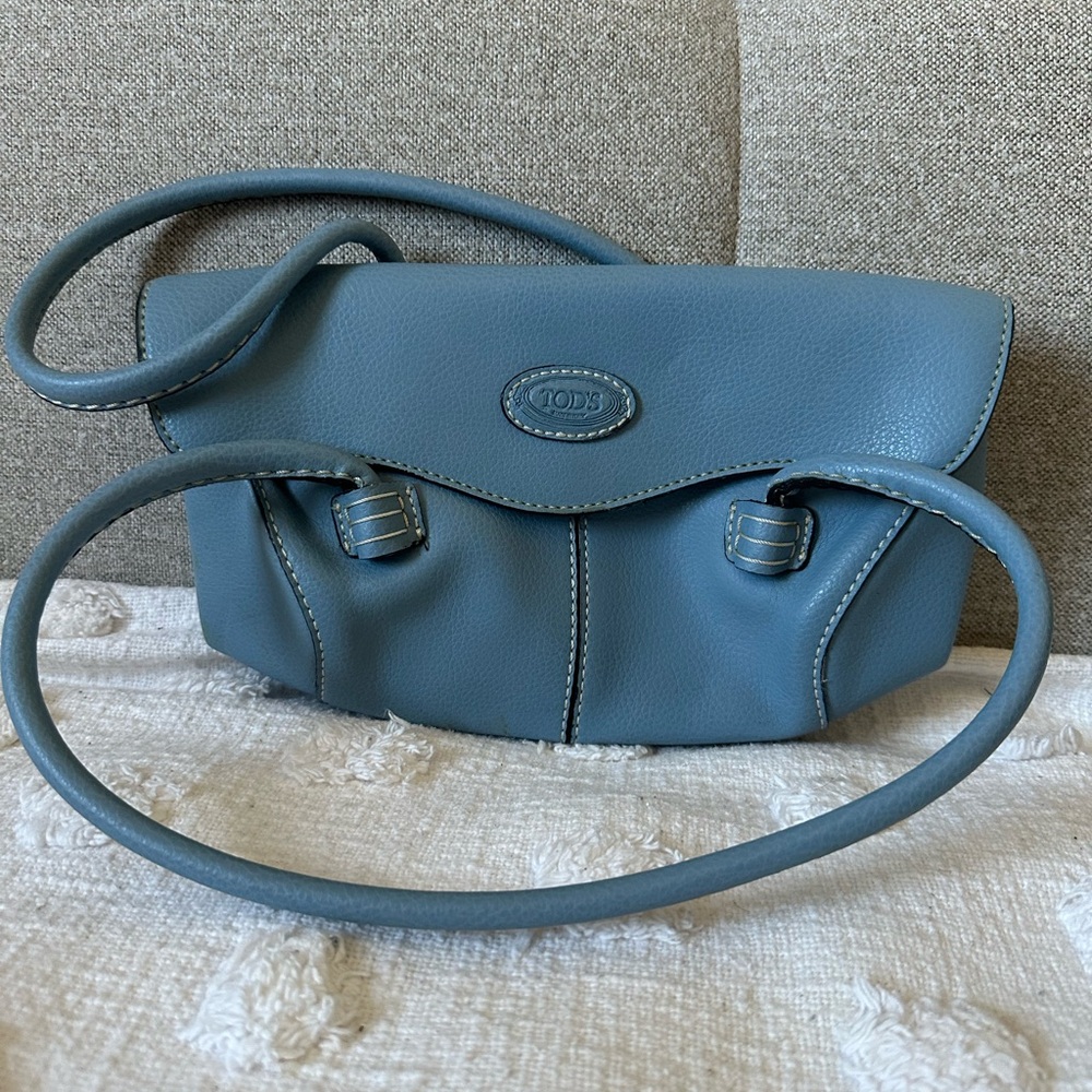 Blue shoulder bag